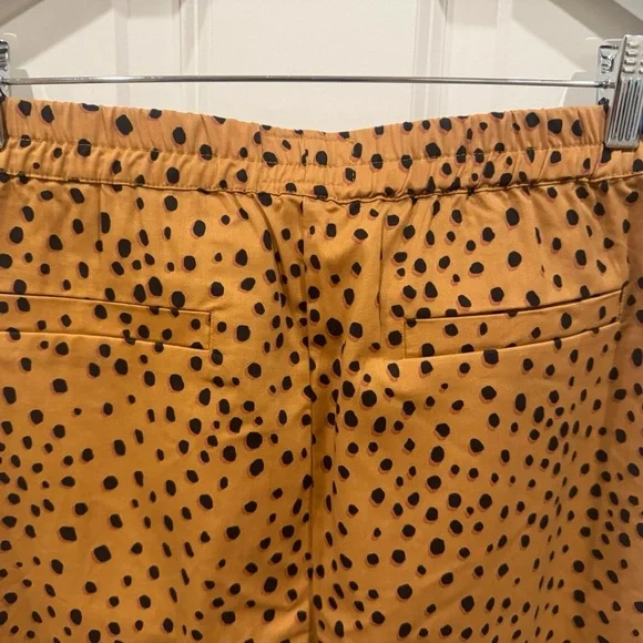 BNWOT Marine Layer Allison Cheetah Lightweight Pant size small - Picture 10 of 12